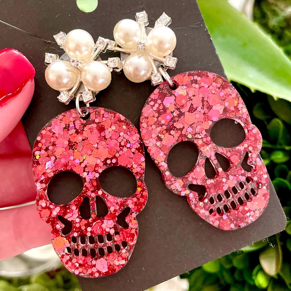 Pearl Sparkle Skull Earrings